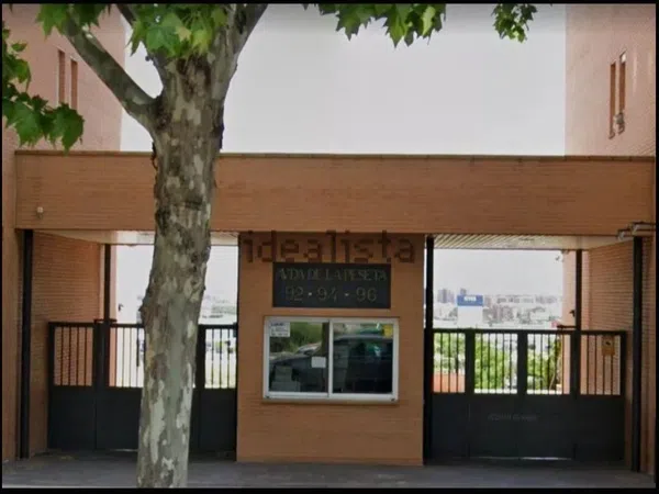 Piso en avenida de la Peseta, 94