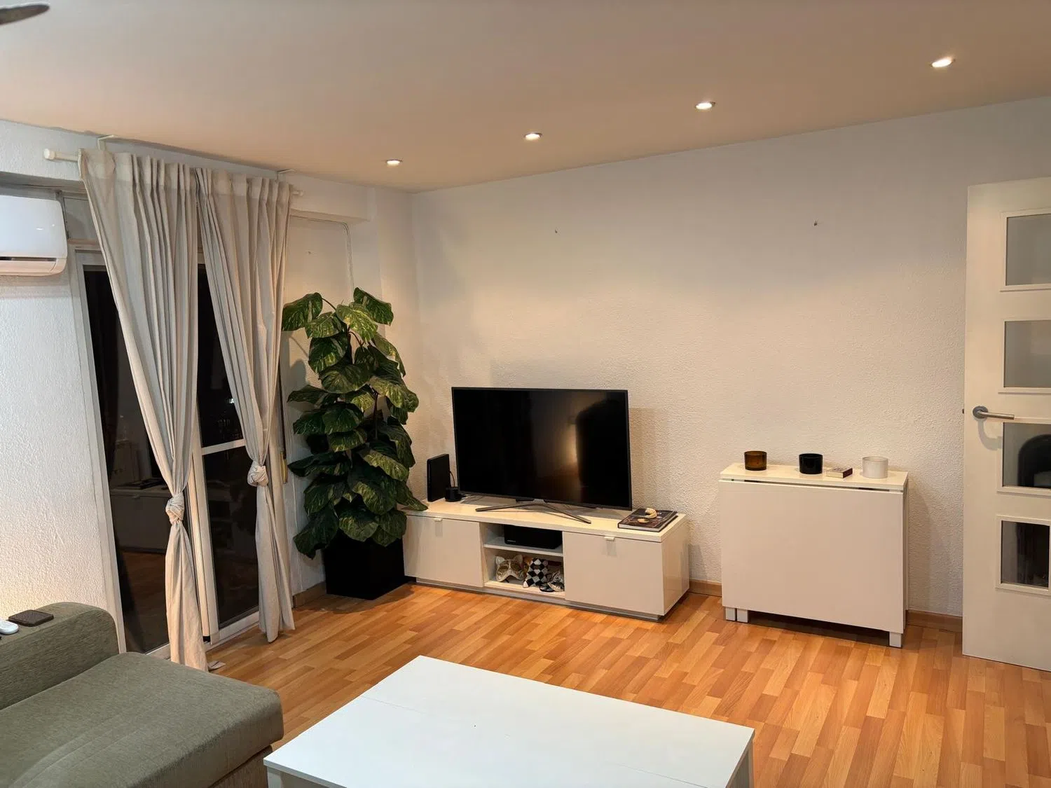 Piso en calle d'Eduard Boscà, 16 - Foto 1