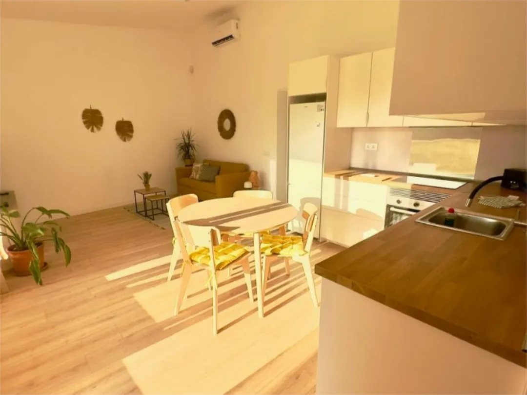 Piso en  Plaça de Miquel Dolç 10 - Foto 1