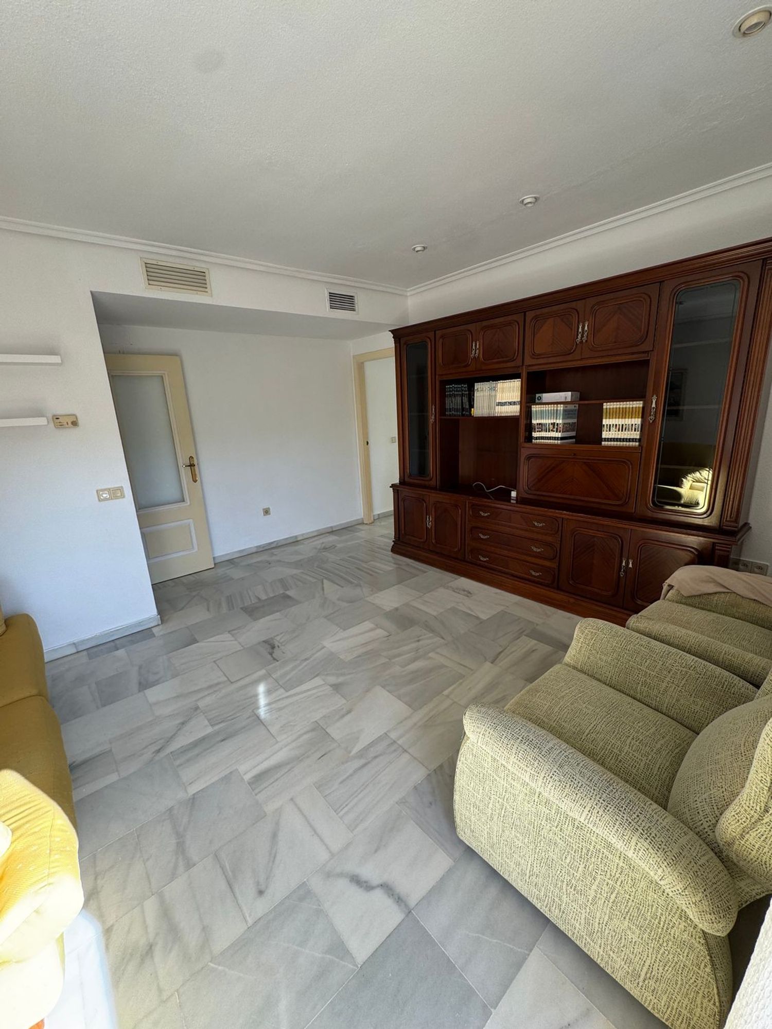 Piso en calle Cueva de Menga, 1 - Foto 1