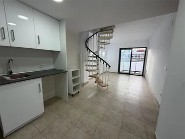 Piso en  Carrer Cienfuegos 5 - Foto 4