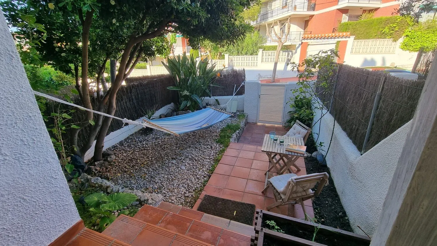 Chalet adosado en avenida de Santiago Rusiñol, 28 - Foto 3