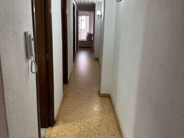 Piso en Barrio Torrefiel - Foto 3