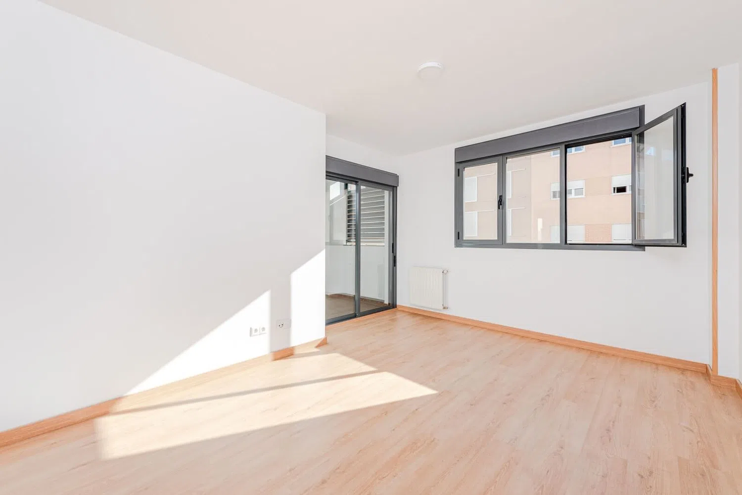 Piso en calle Hydra - Foto 2