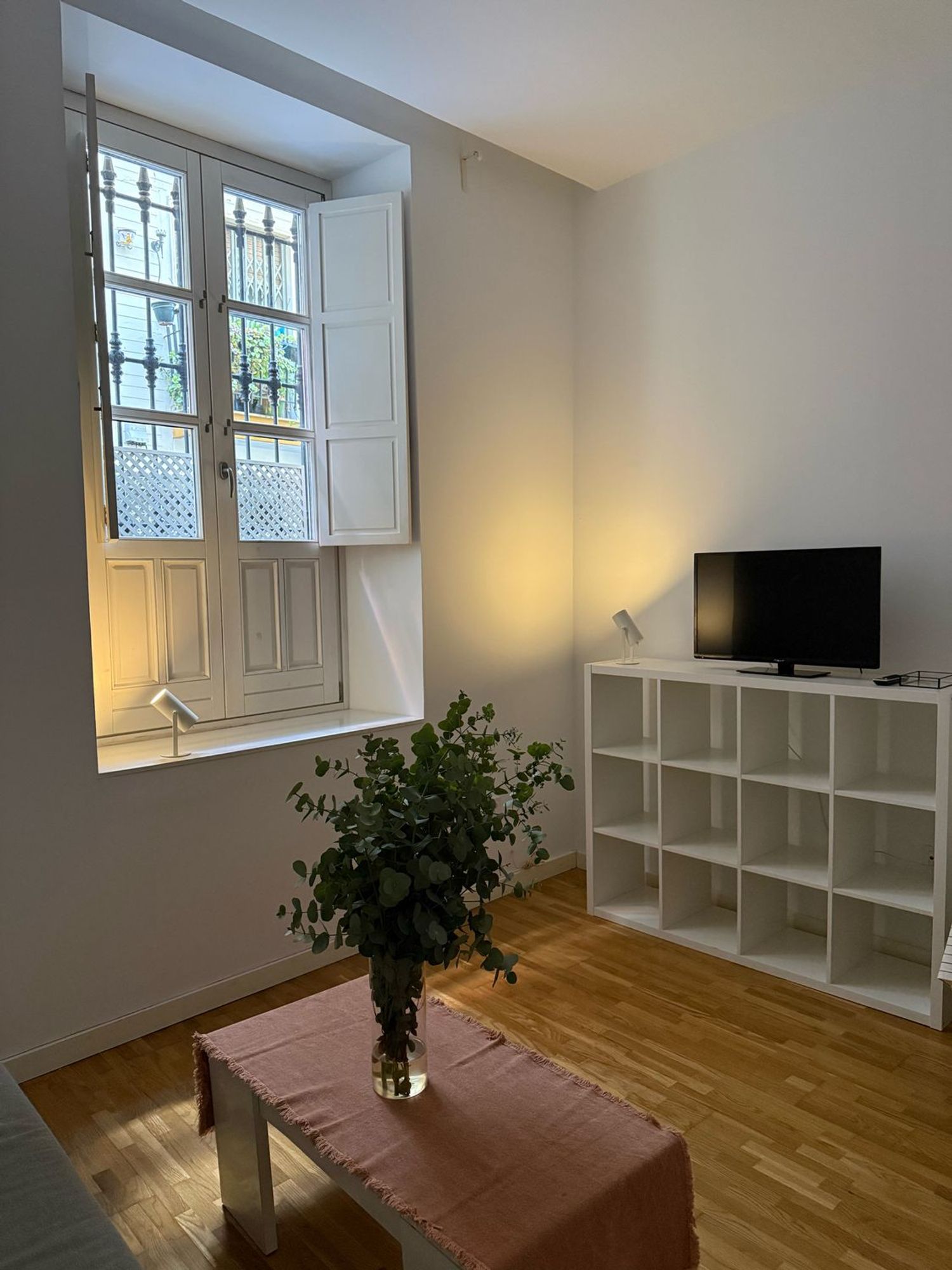 Piso en calle Cardenal Spínola, 6 - Foto 1