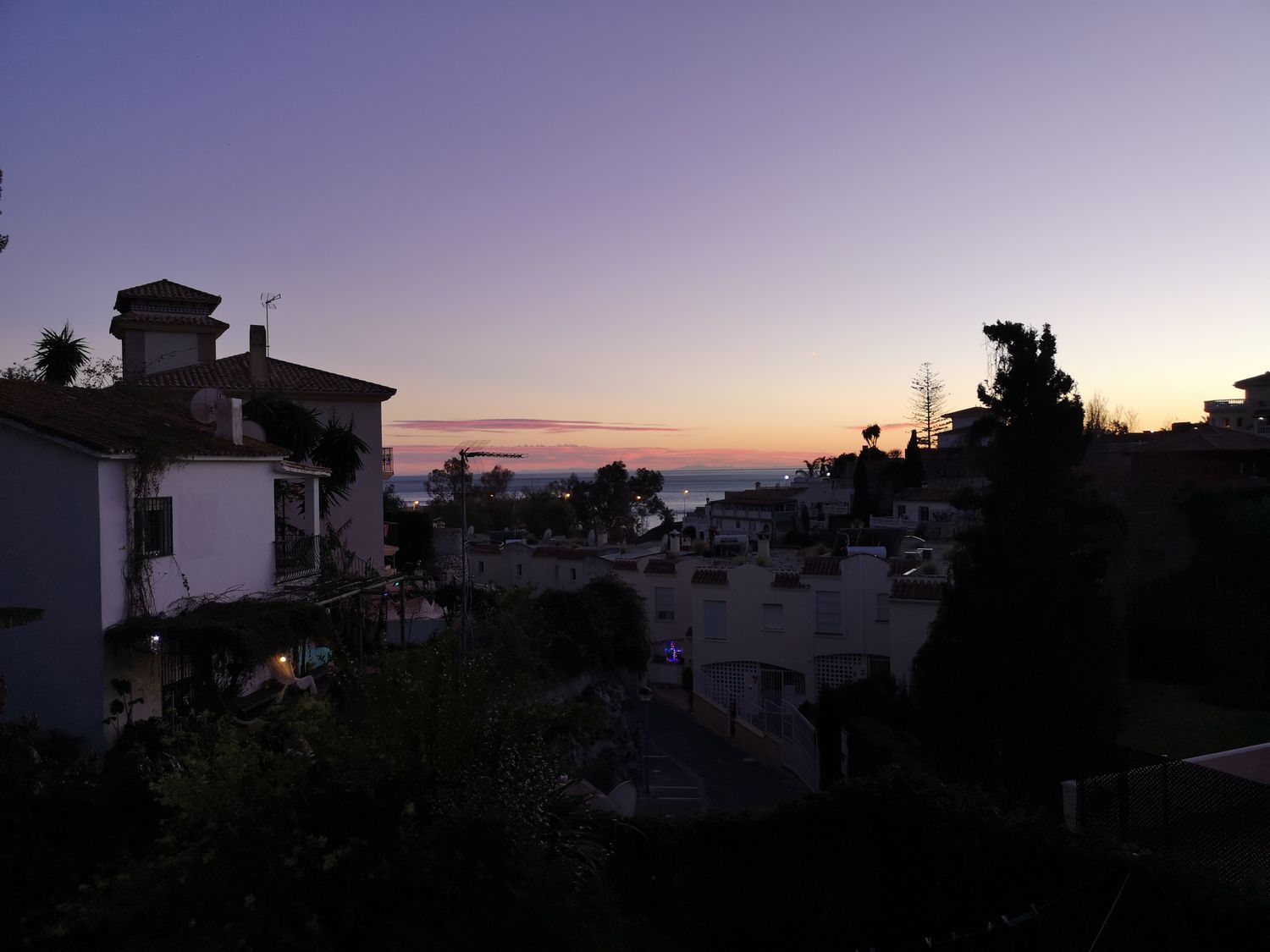 Chalet adosado en Calle Amanecer, 19 - Foto 1