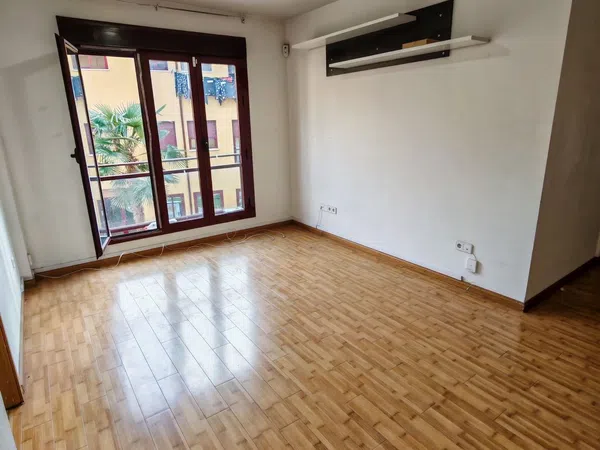 Piso en Calle Olias, 7 - Foto 2