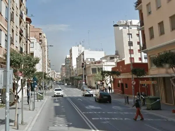 Piso en Ronda de la Magdalena s/n, Zona Plaza Donoso Cortés - Avda Magdalena - Foto 1