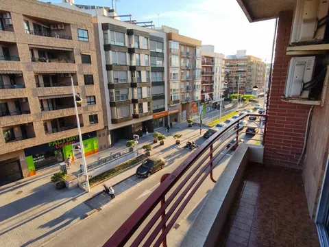 Piso en avenida de l'Orxata, 24