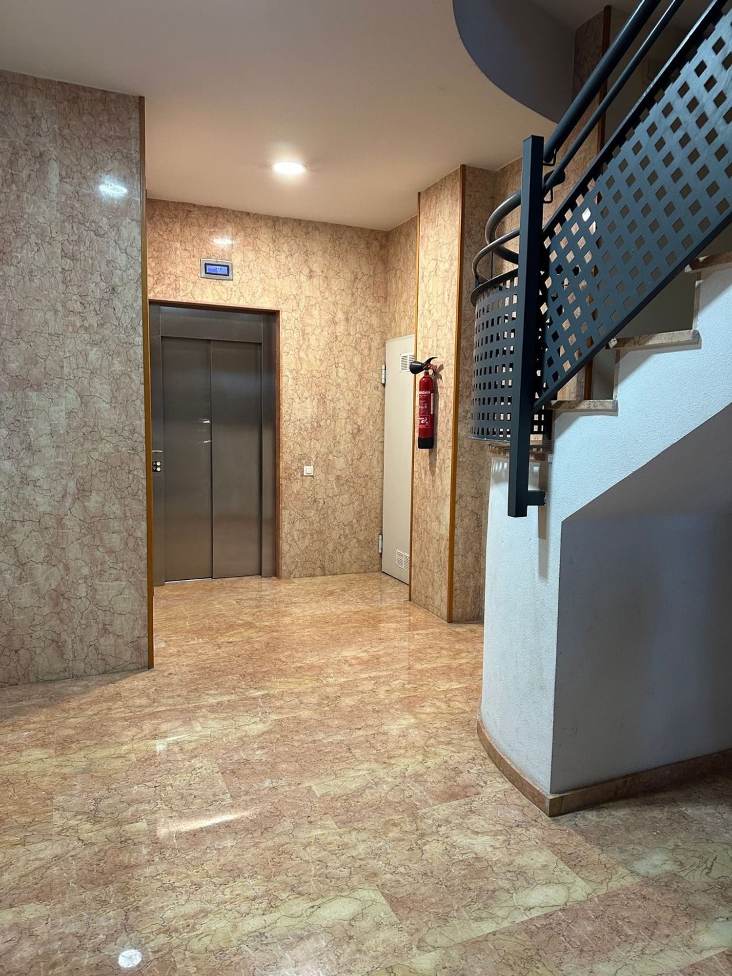 Piso en Calle Joaquín García Girona, 64, Zona Estación-Universidad - Foto 15