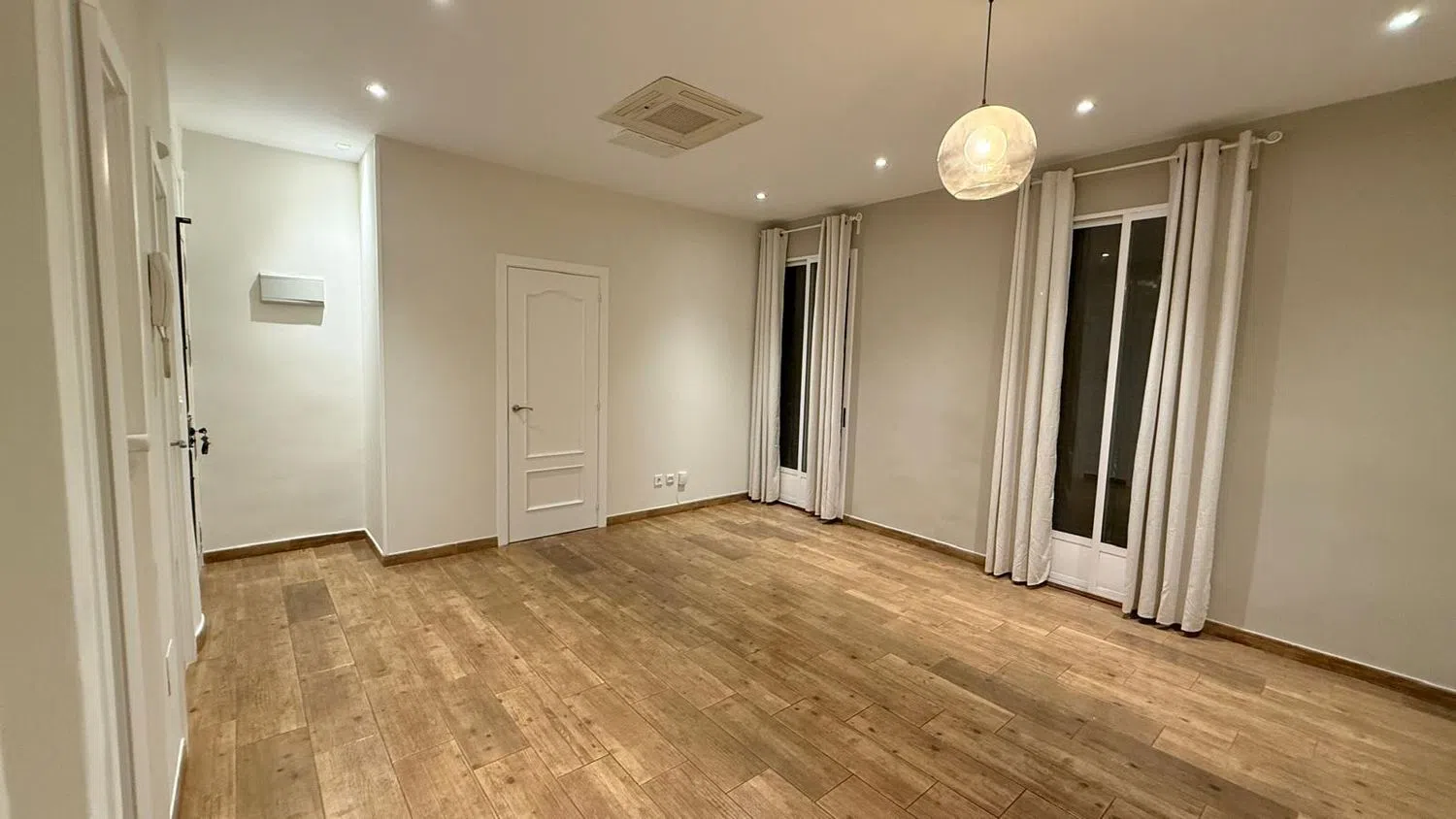 Piso en calle de Embajadores, 63 - Foto 2