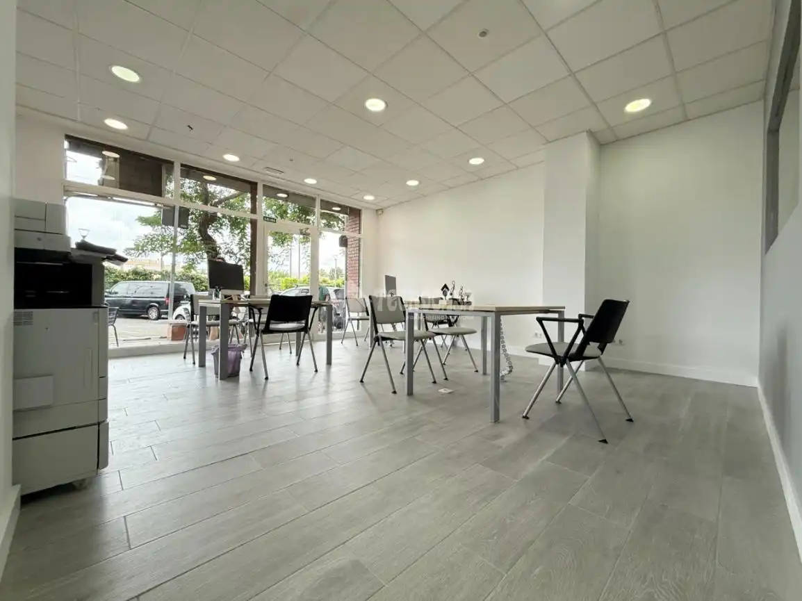 Local comercial en Sant Boi de Llobregat - Foto 17