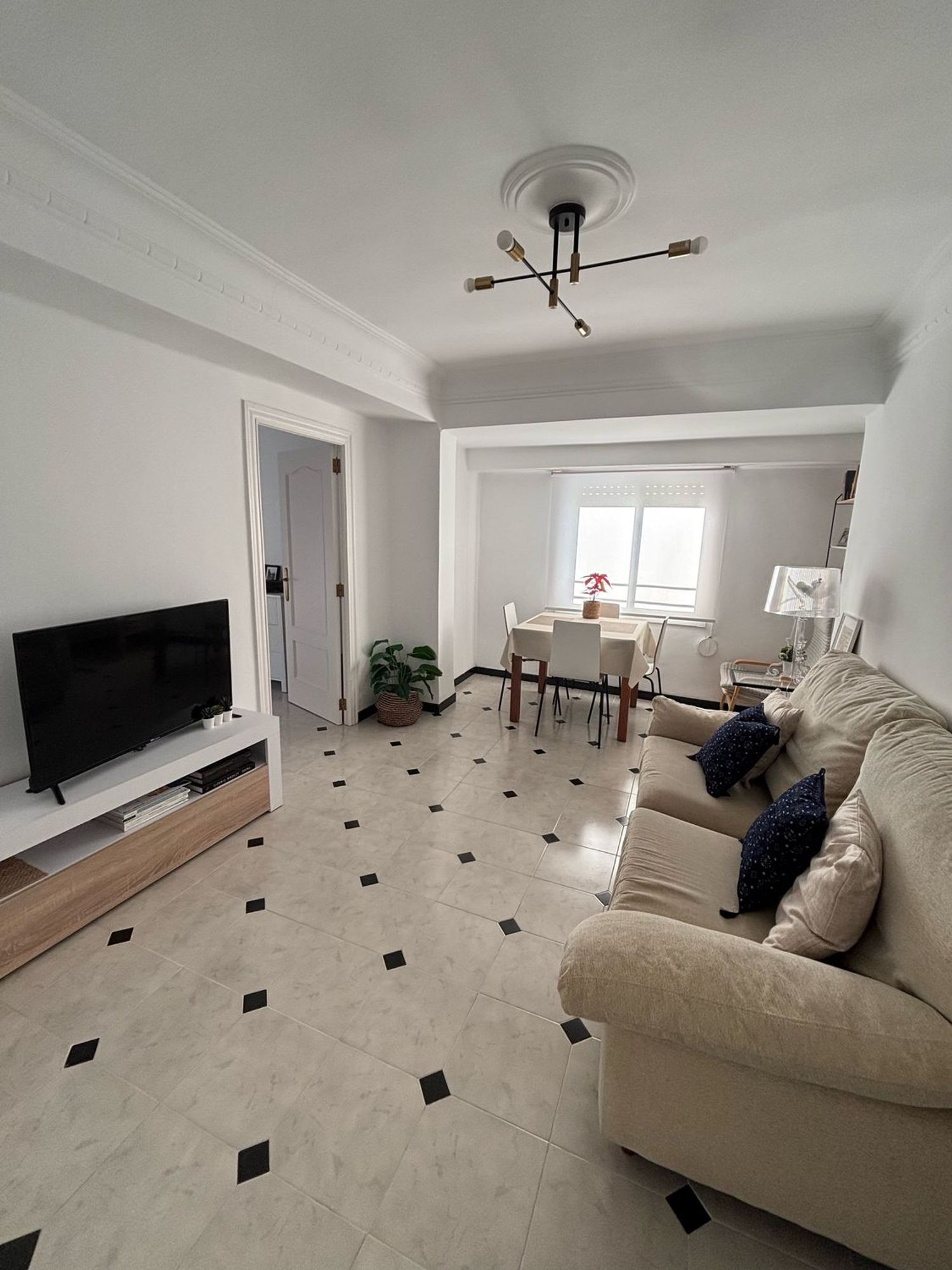 Piso en Barrio Nou Moles - Foto 1