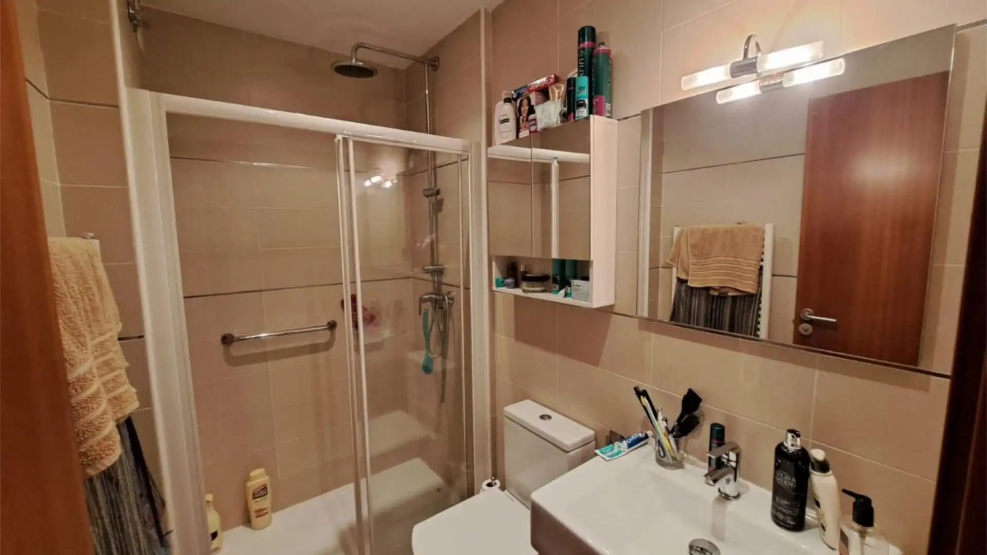 Piso en  Calle Sánchez Arjona 16 - Foto 16