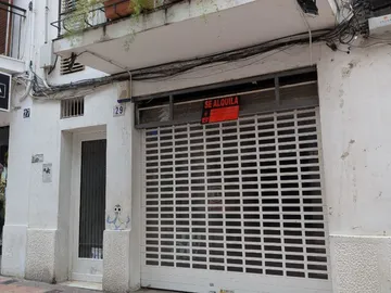 Local comercial en  Carrer de les Parellades 29 - Foto 2