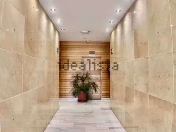 Piso en calle Pintor Fernando Belda, 60