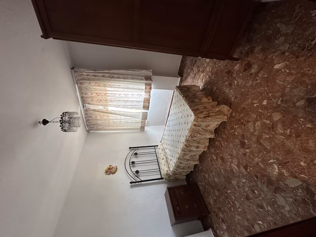 Piso en  Calle Sagunto 73 - Foto 8