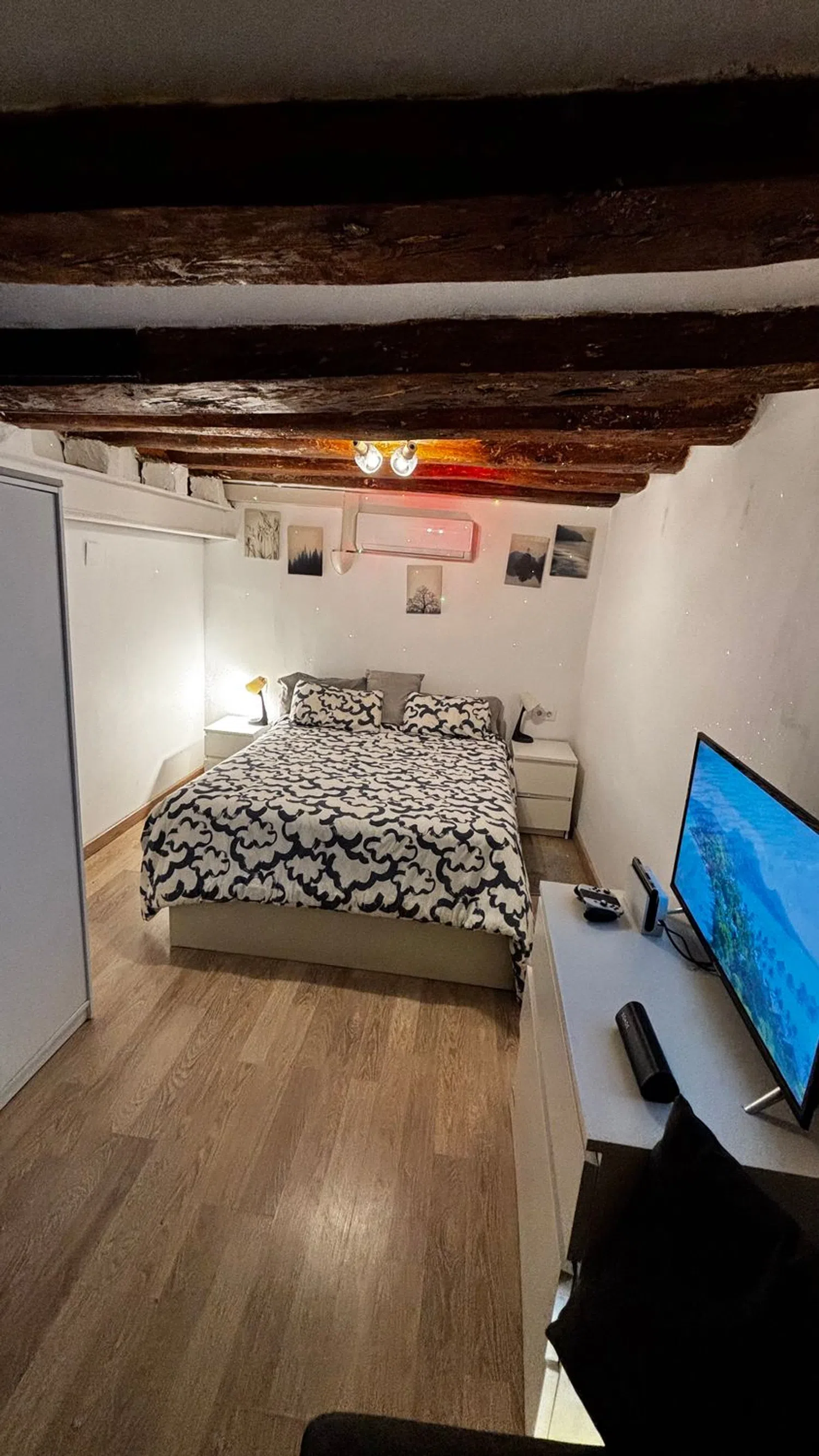 Estudio en calle de Sant Martí, 11 - Foto 4