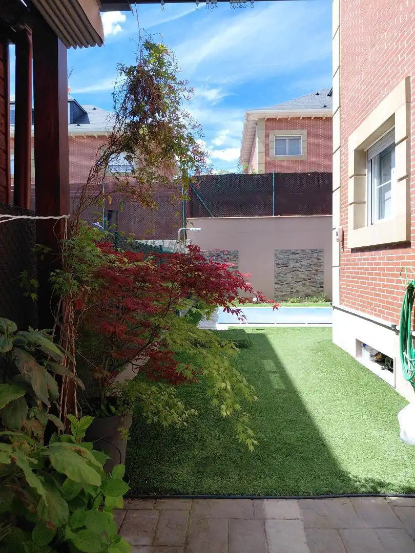 Chalet en  Avenida de la Condesa de Chinchón 3901 - Foto 3