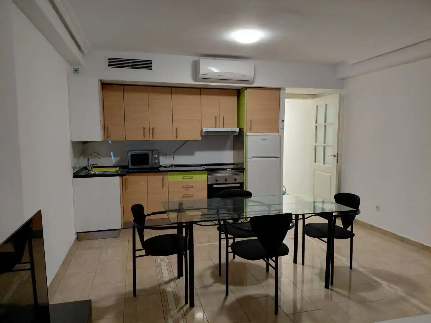 Piso en  Avenida de la Armada Española 26 - Foto 4