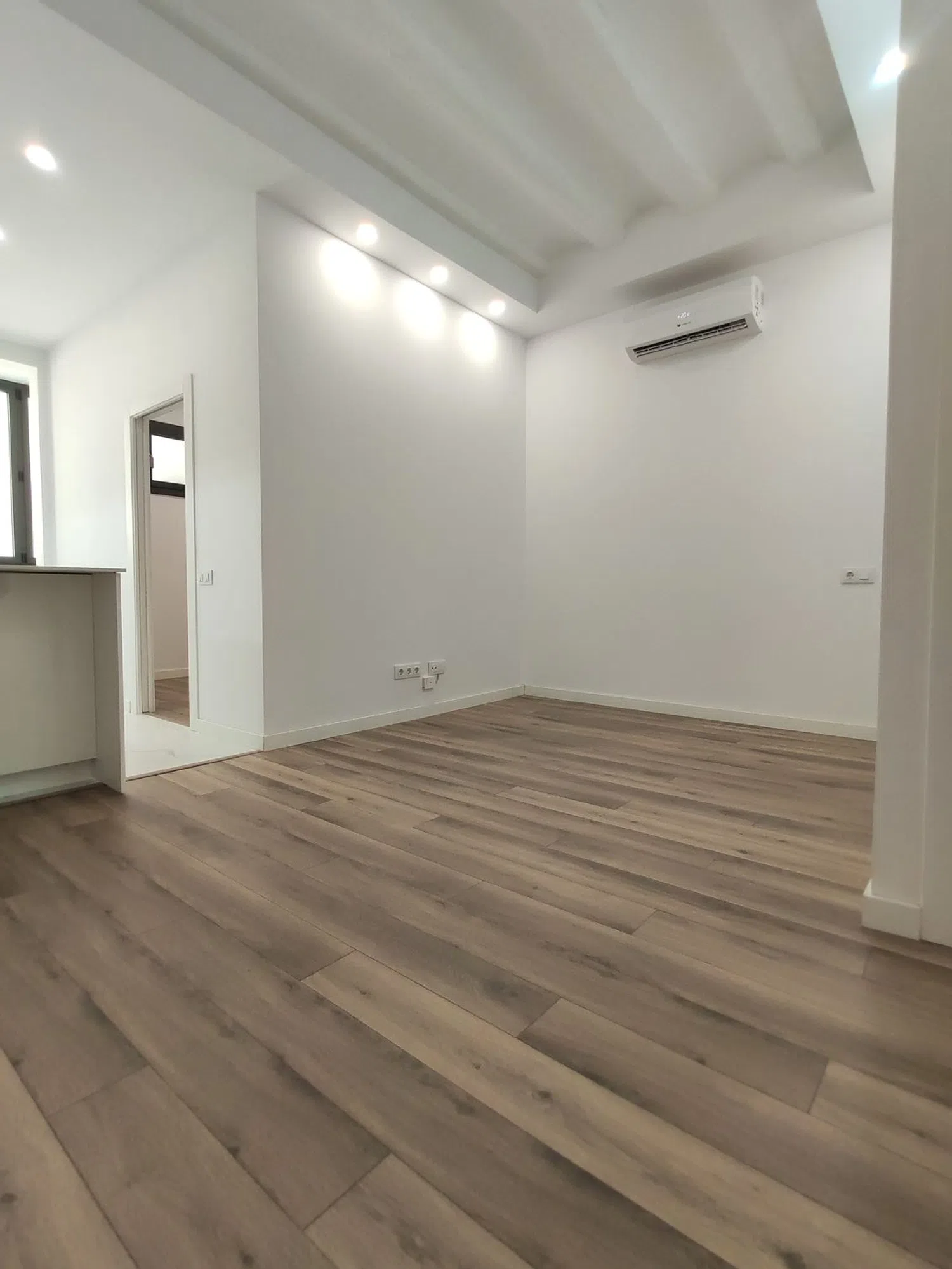 Piso en Barrio El Camp de l'Arpa del Clot - Foto 10