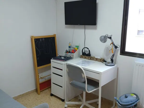 Piso en calle del Monasterio de Poblet, 31 -33 - Foto 8