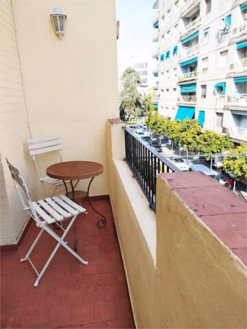 Piso en Ciudad Jardín - Foto 3