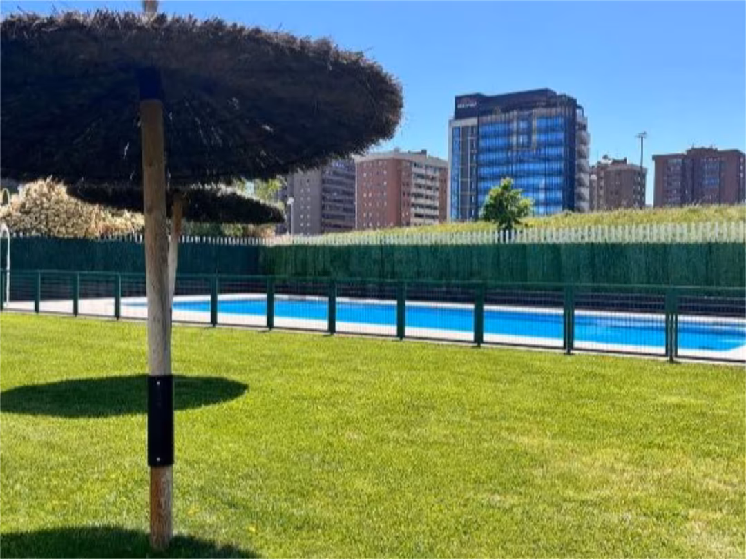 Piso en  Calle de Dulce Chacón 23 - Foto 3