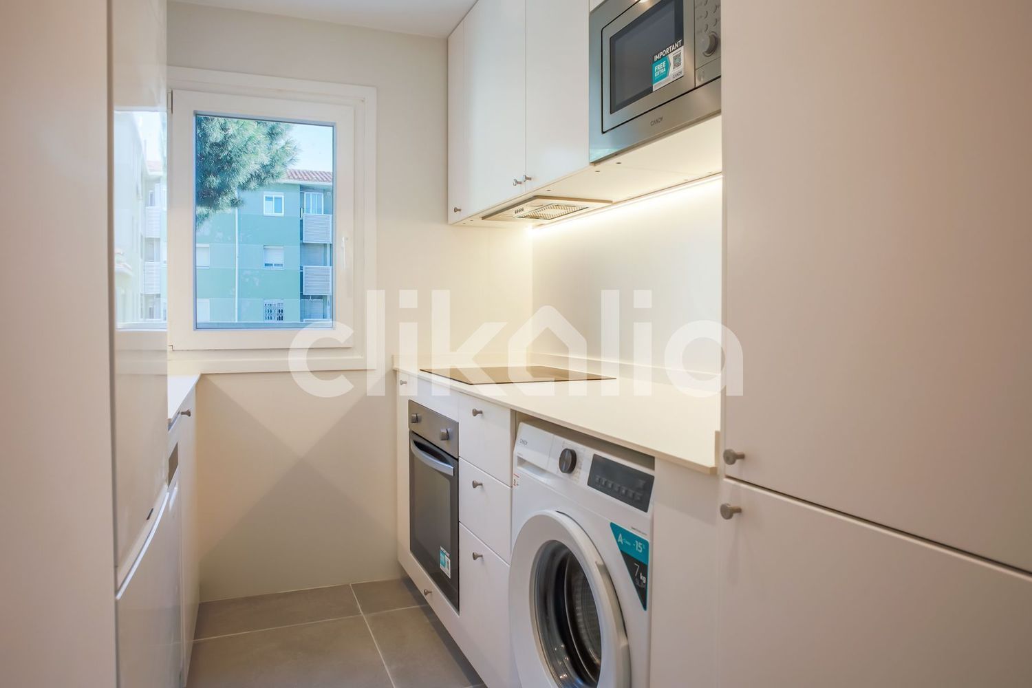 Piso en calle de Avefría - Foto 4