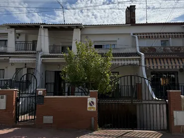 Chalet en  Carrer de les Basses 40 - Foto 1