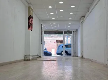 Local comercial en  Carrer de Francesc Llunell 43 - Foto 1