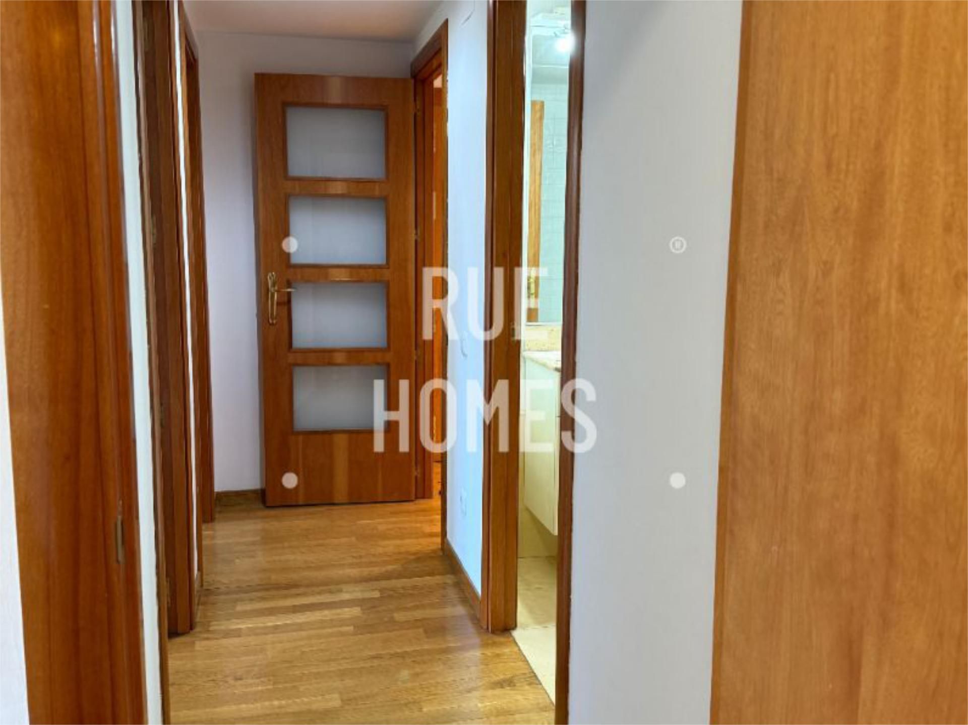 Piso en  Plaça de Maria Vinyes 3 - Foto 11