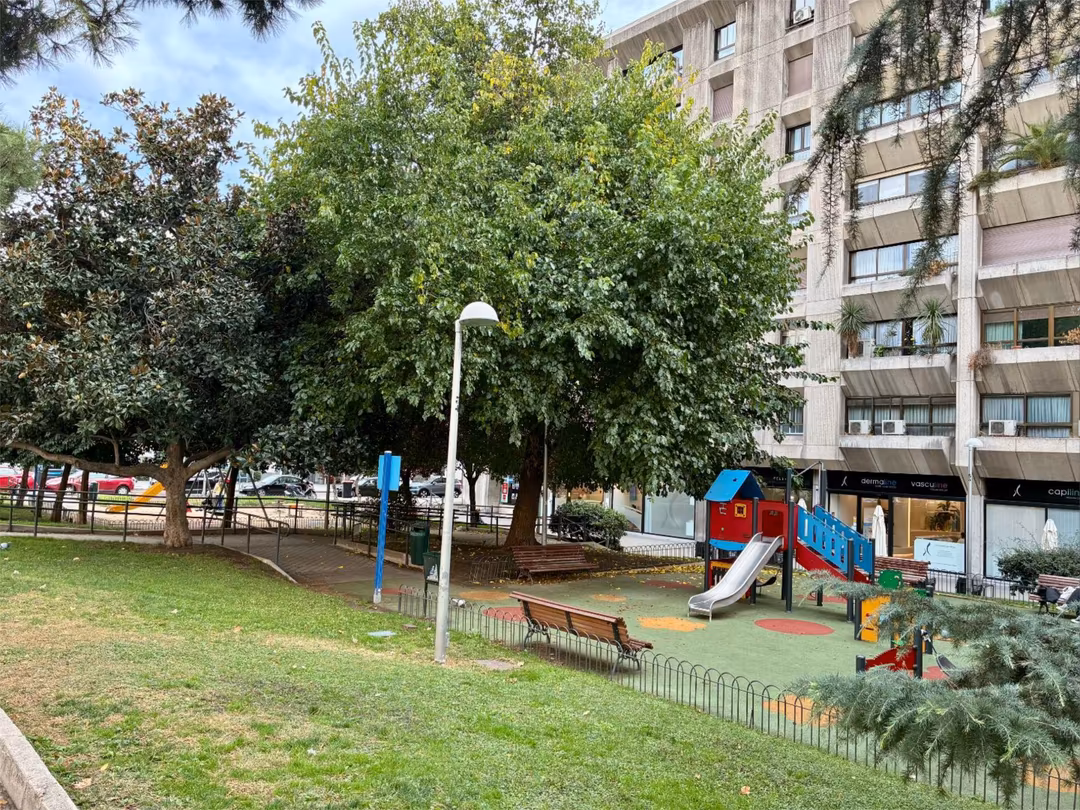 Piso en  Calle de Edgar Neville 4 - Foto 37