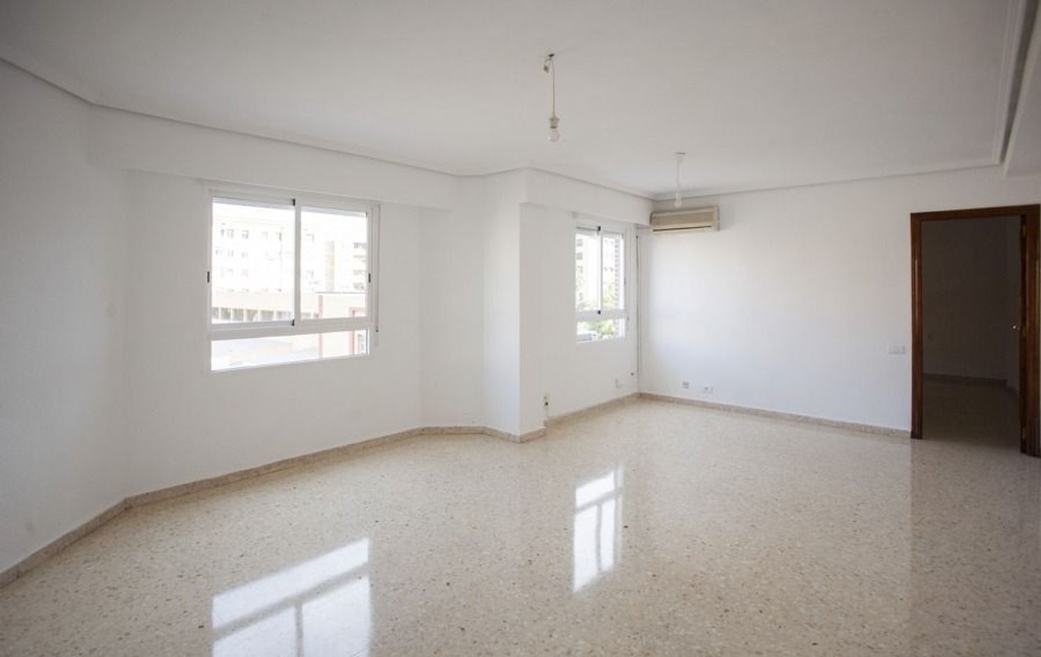 Piso en Zona Metro - Foto 1