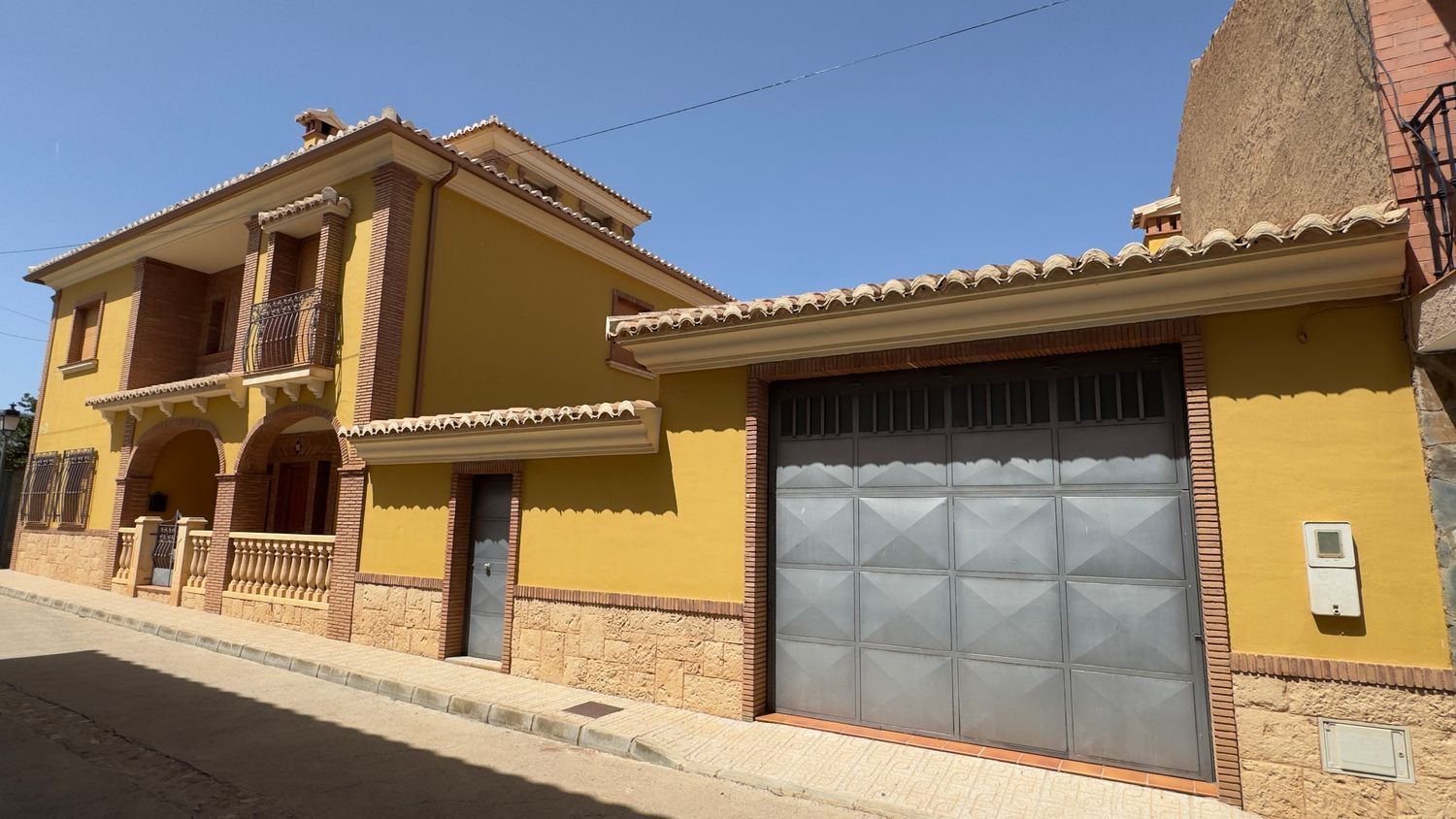 Casa de pueblo en Calle Maria Eugenia de Montijo, 10 - Foto 2