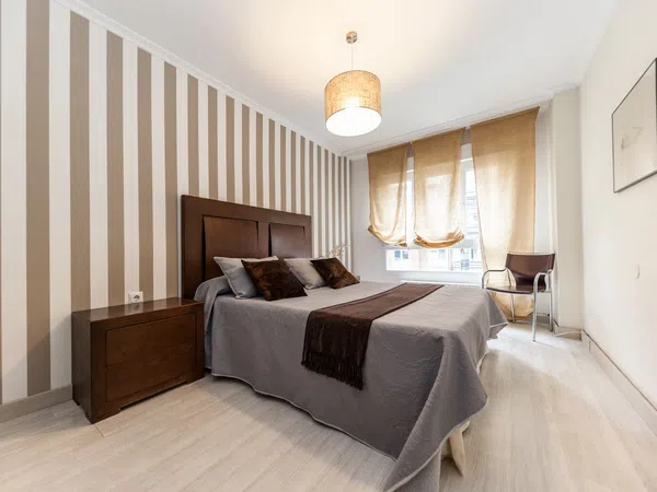 Piso en Calle Marqués de Casa Valdés, 76, Centro - San Lorenzo - Foto 5