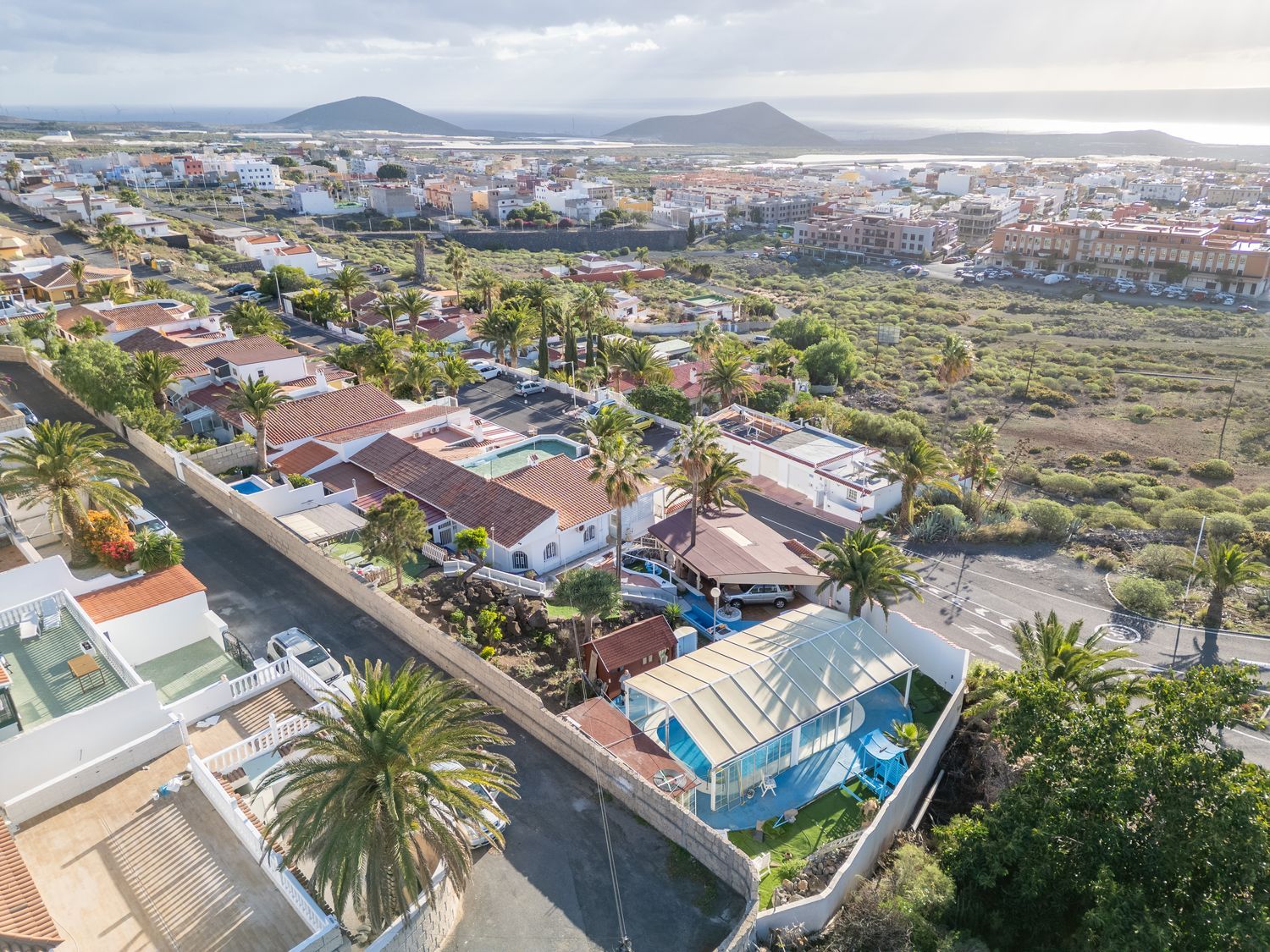 Chalet pareado en calle Esmeralda, 1 - Foto 1