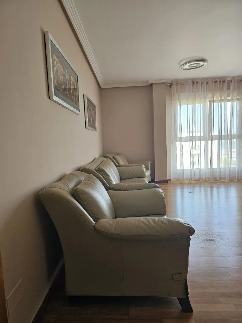 Piso en  Calle Doctor Alfonso Chiscano Díaz 8 - Foto 28