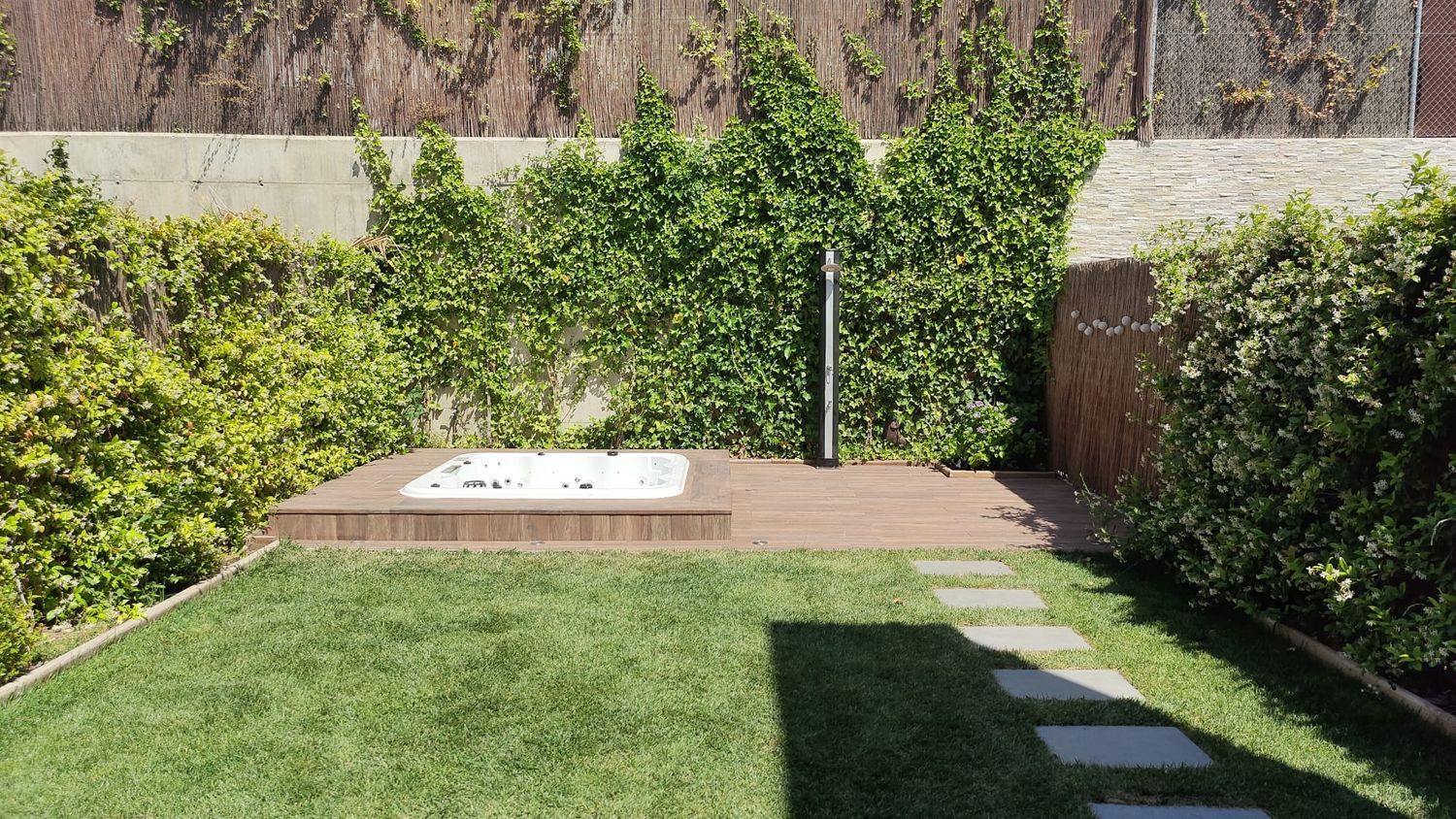 Chalet adosado en avenida de la Armada Española, 13 - Foto 1