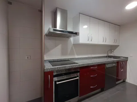 Piso en avenida de Castilla y León, 15