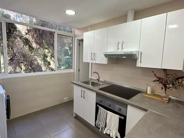 Piso en calle Marcos de Obregón, 1 - Foto 1