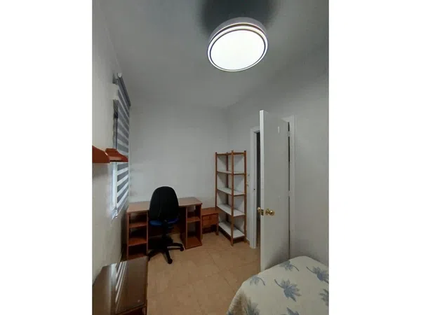 Piso en Ciudad Jardín - Foto 16