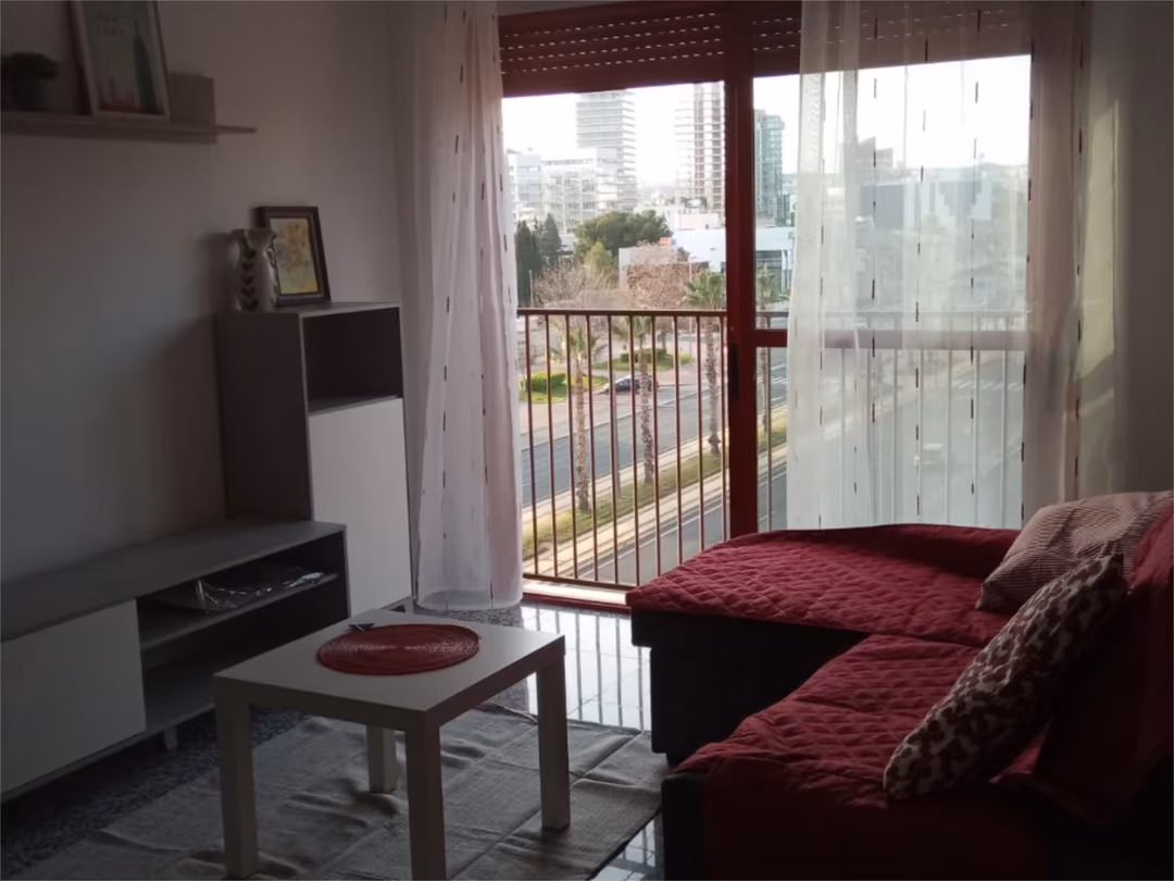 Piso en  Avenida Juan Carlos I 84