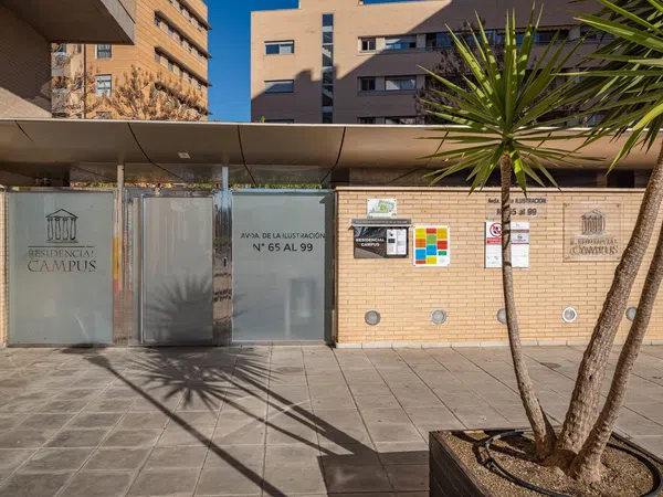 Piso en avenida de la Ilustración, 95 - Foto 2