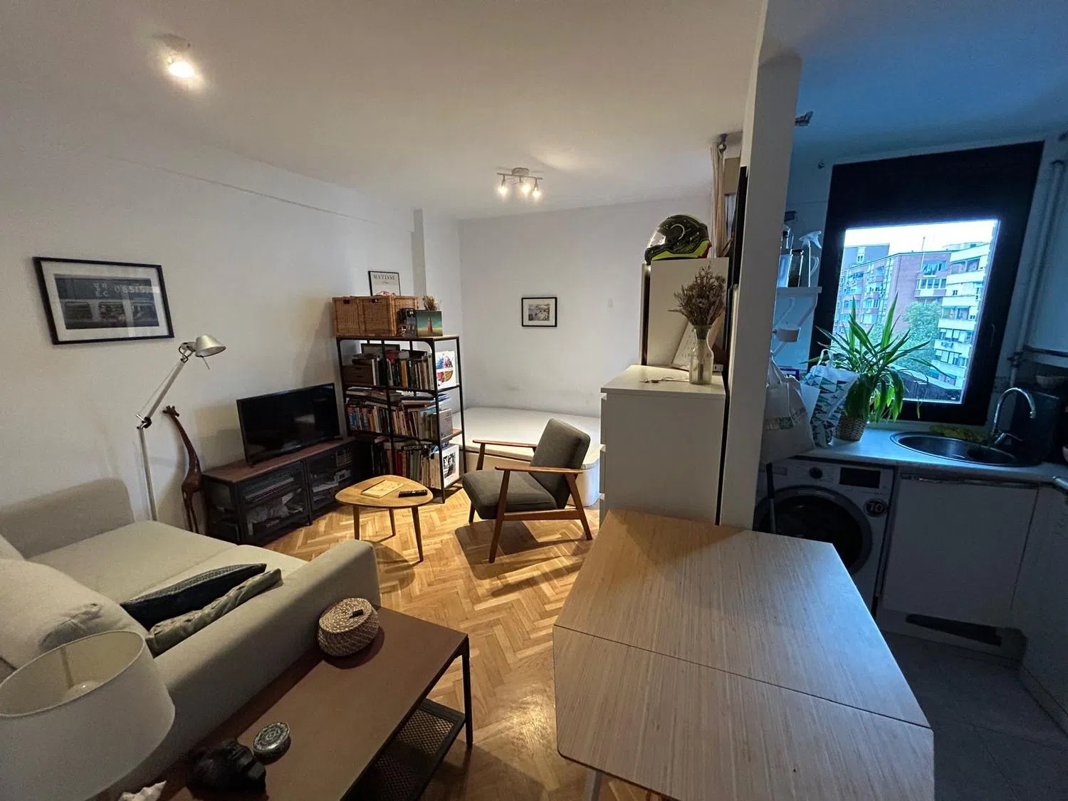 Estudio en calle de Luis de Salazar, 6 - Foto 1