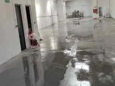 Local comercial en  Calle Hilados 21 - Foto 2