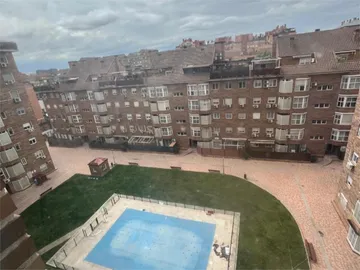 Piso en  Calle de Berrocal 3