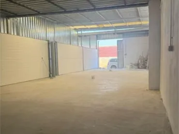 Nave Industrial en Zona la alberquilla, venta la moren - Foto 1