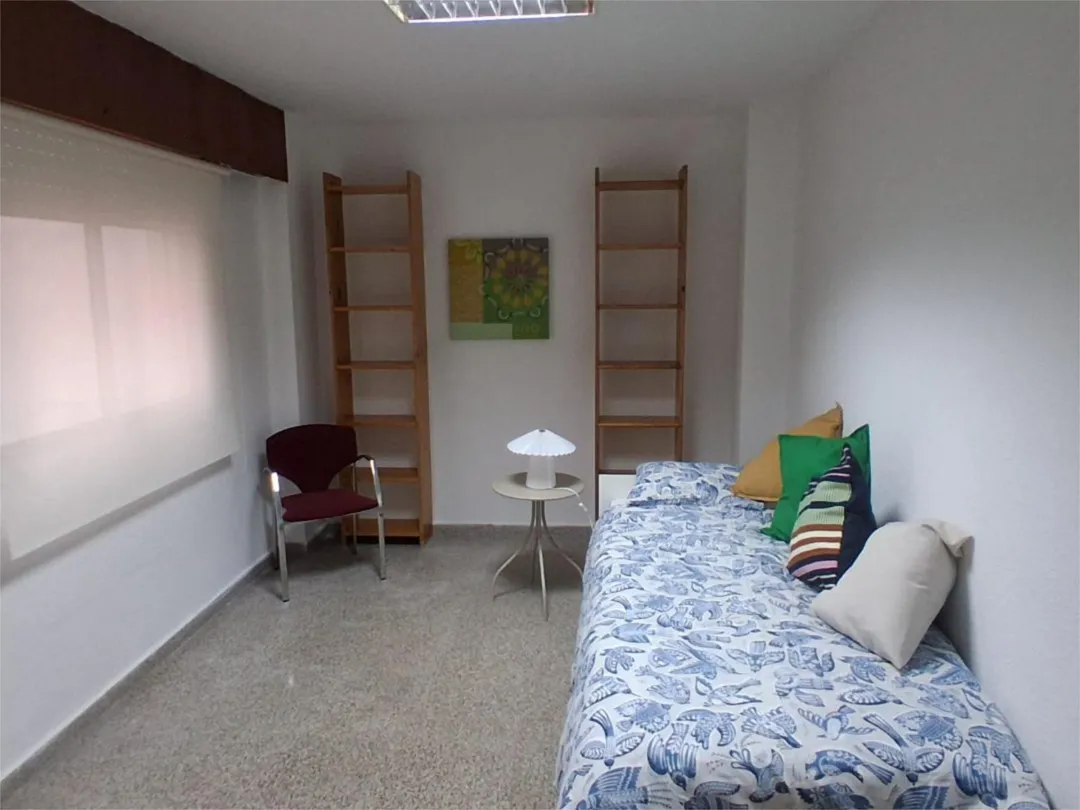 Piso en  Plaza de la Cruz Roja 9 - Foto 10