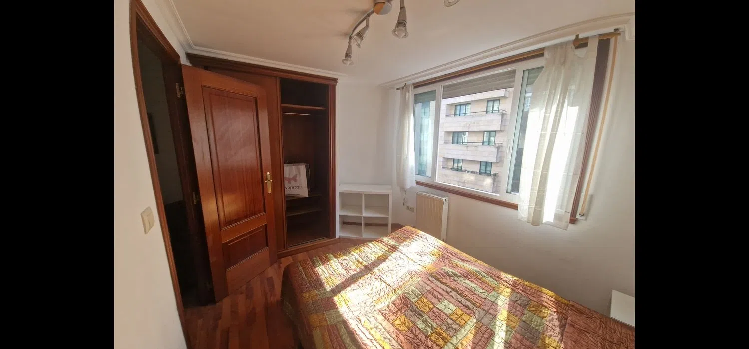 Piso en conde de Torrecedeira, 102 - Foto 2